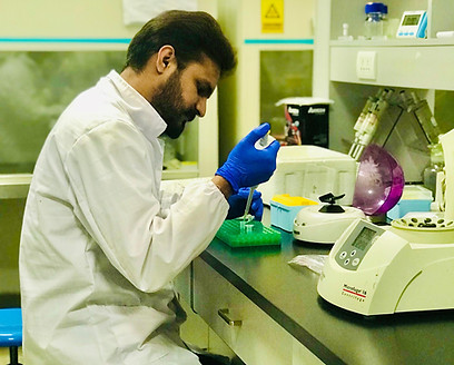 lab work DNA extraction_PCR.jpg
