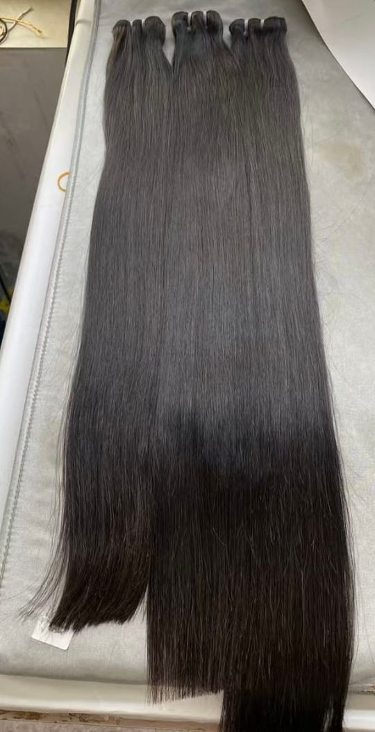 Thumbnail: Raw bone 22 inches  straight hair 