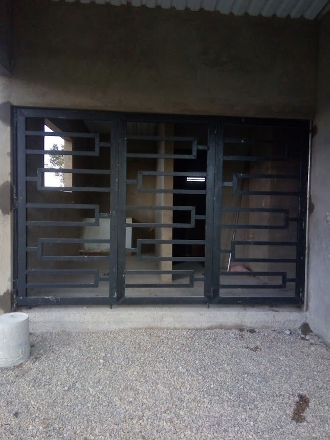 Miniatura: Carpintería metálica