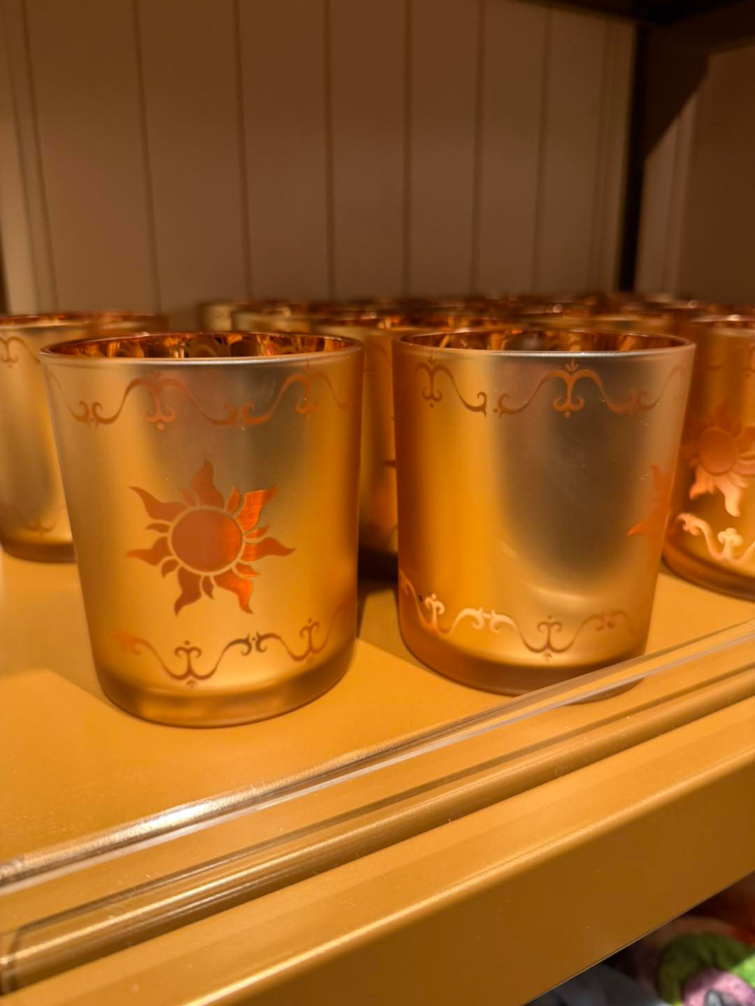 Disneyland Paris Land Frozen photophore Raiponce