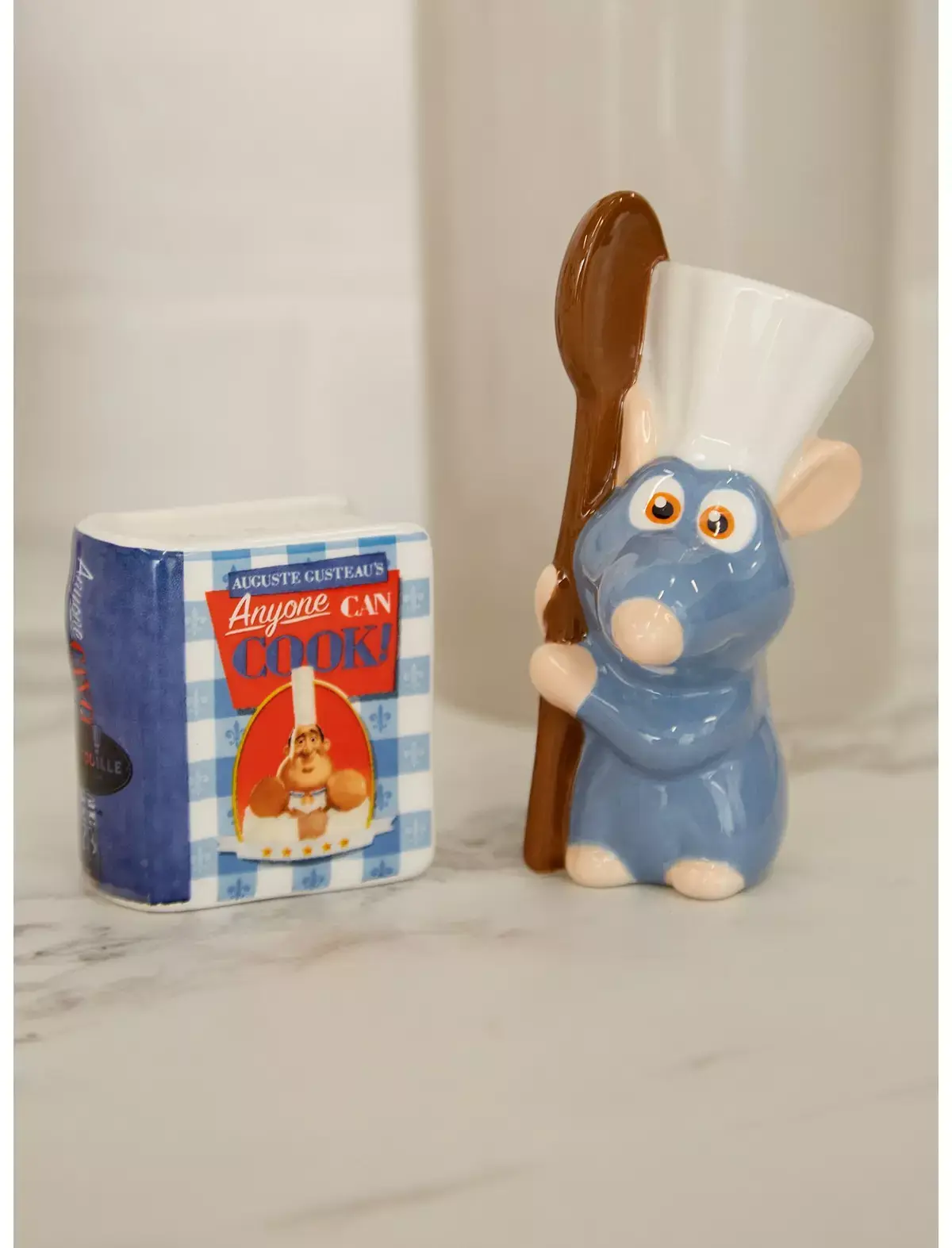 Pixar Ratatouille Remy & Gusteau's Cookbook Figural Salt and Pepper shaker - USA