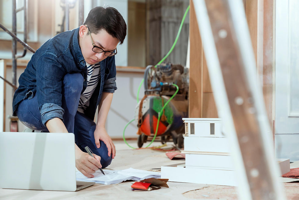 Choosing Between a General Contractor and DIY for Your Phoenix Home Remodel