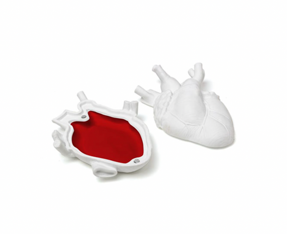 Miniatura: Love in a box