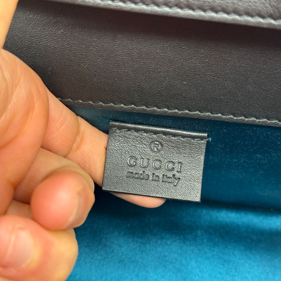 gucci square g clutch 544242 525040