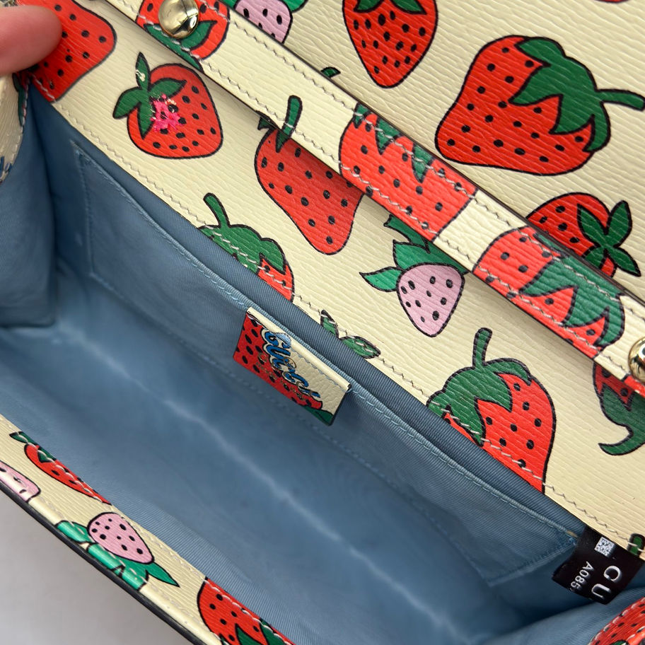 Gucci Zumi Strawberry 572375 170701