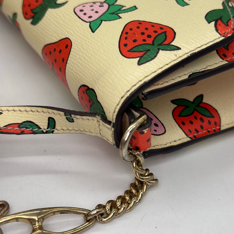 Gucci Zumi Strawberry 572375 170701