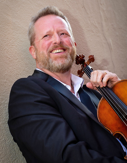 Brett Deubner, violist
