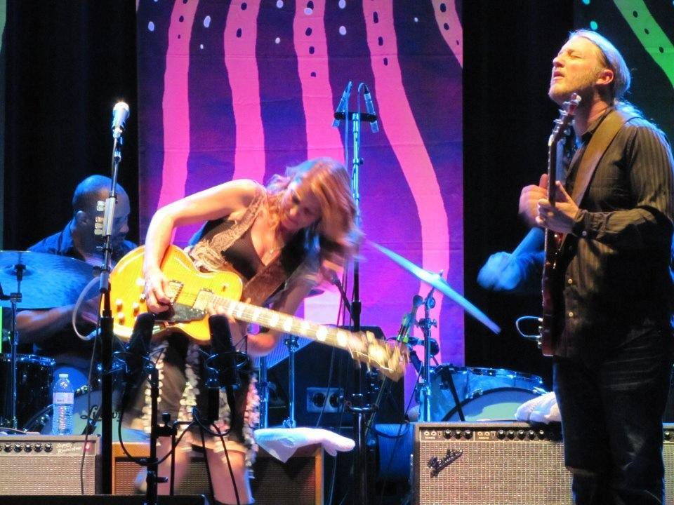Thumbnail: Cool Detailed Sterling Silver Crescent Moon & Susan Tedeschi Trucks' String