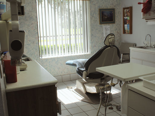 Transform Your Smile with Our Experienced Dental Team
