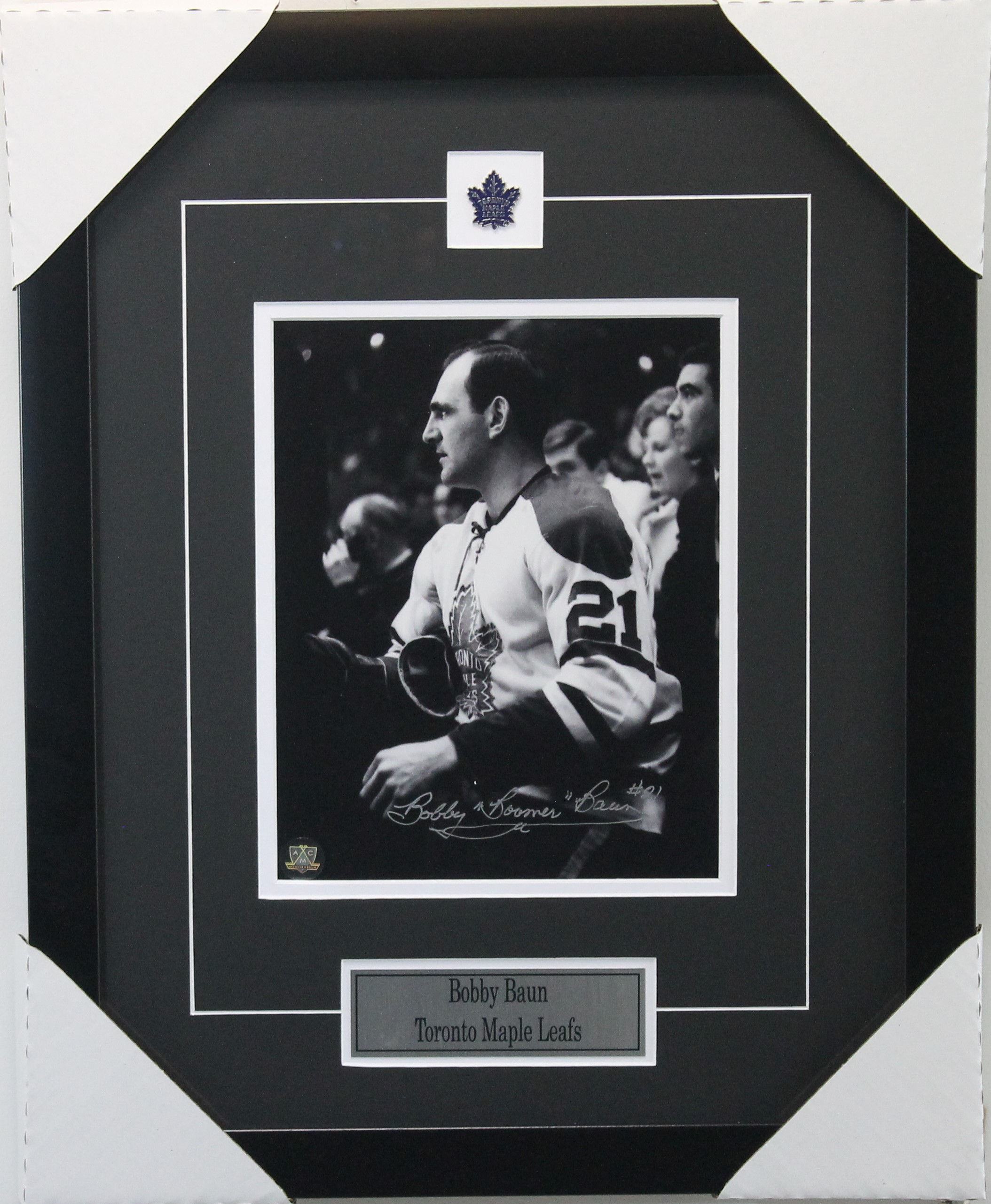 Bobby Baun Signed 8x10 Face Frame