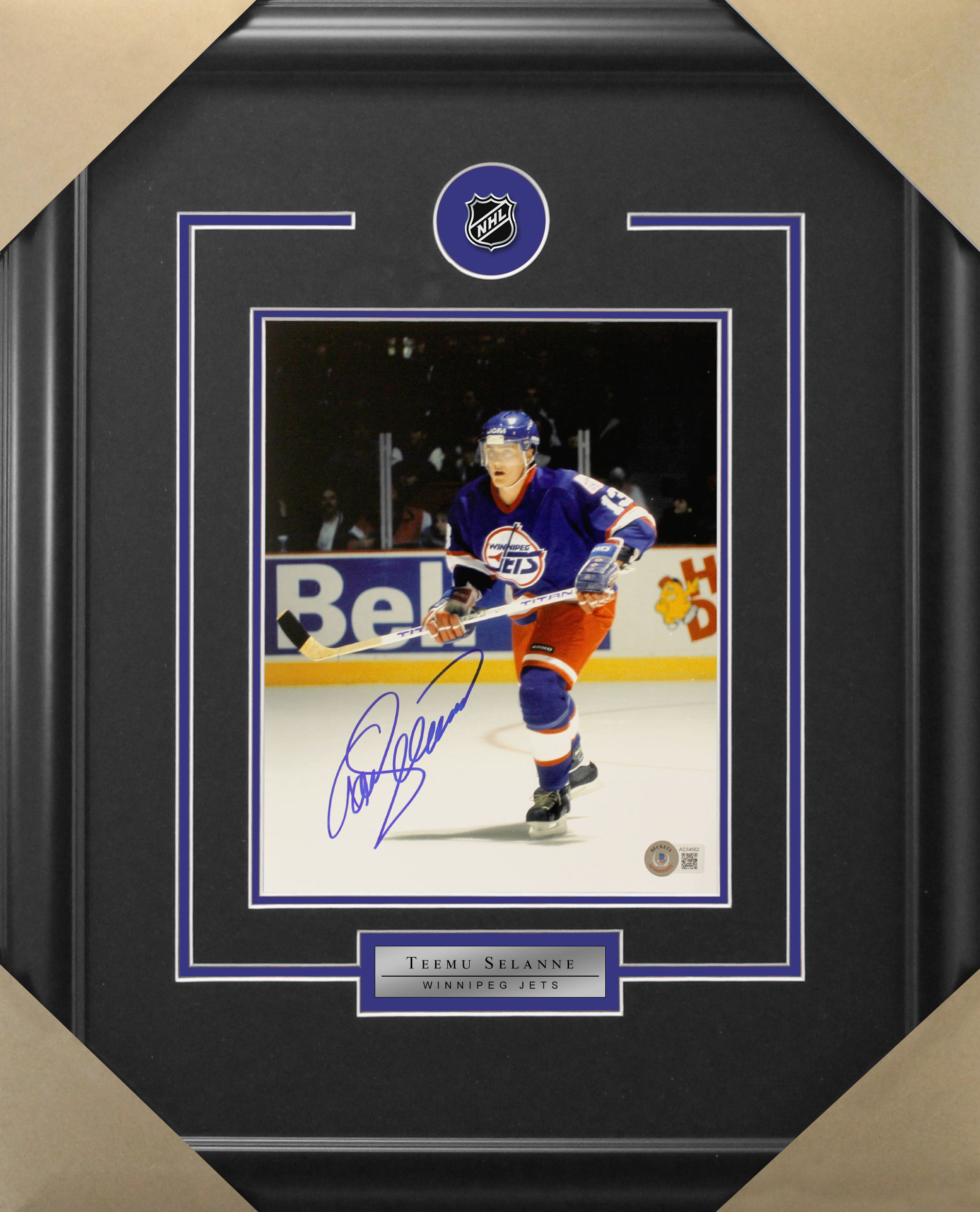 Teemu Selanne Signed 8x10 Action Frame