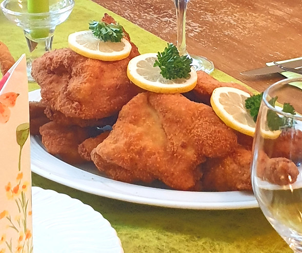 Backhendl_edited.jpg