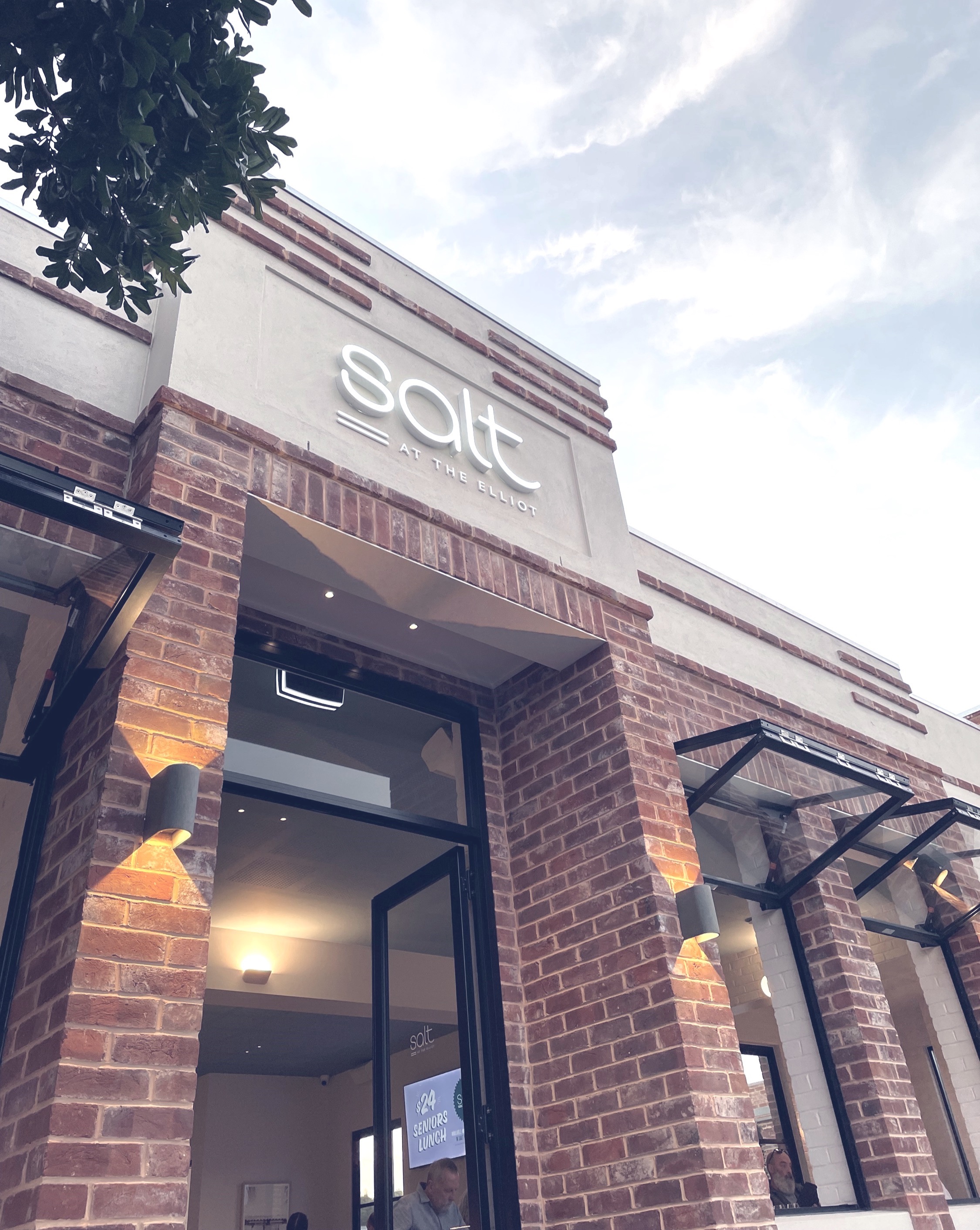 Salt at The Elliot — photo 7 of 11