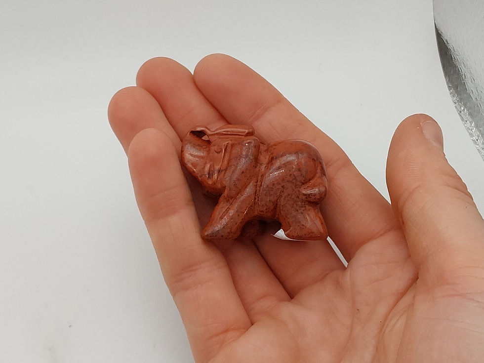 Thumbnail: Small gemstone carved elephant