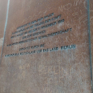 Берлин, Берлинская стена, Бернауэр-штрассе, Холодная война, мемориал.