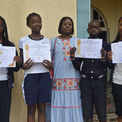 🎓✨ Cérémonie de Distinction au Primaire : L’Excellence à l’Honneur ✨🎓