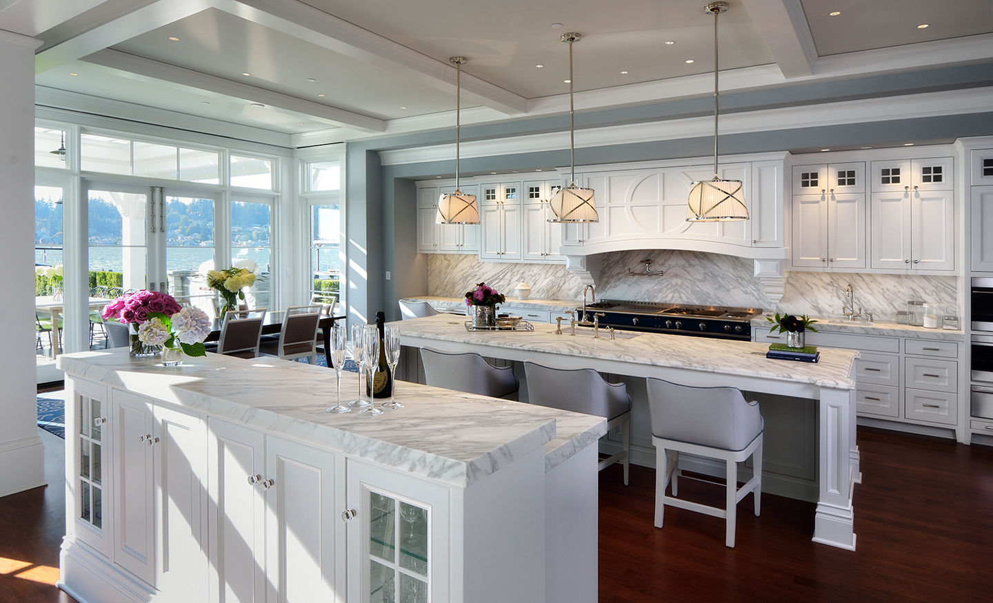 Lakefront Glimmer project in Seattle, Washington / AOME Architects
