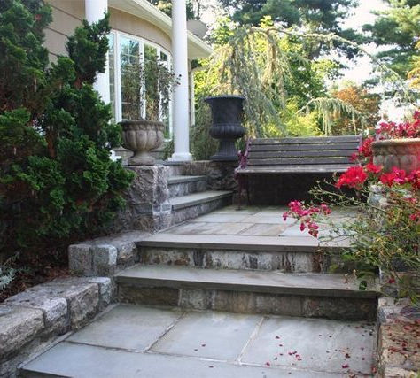 6 Masonry Features to Consider for a Custom Front Yard in the Bedford and Armonk, NY Areas