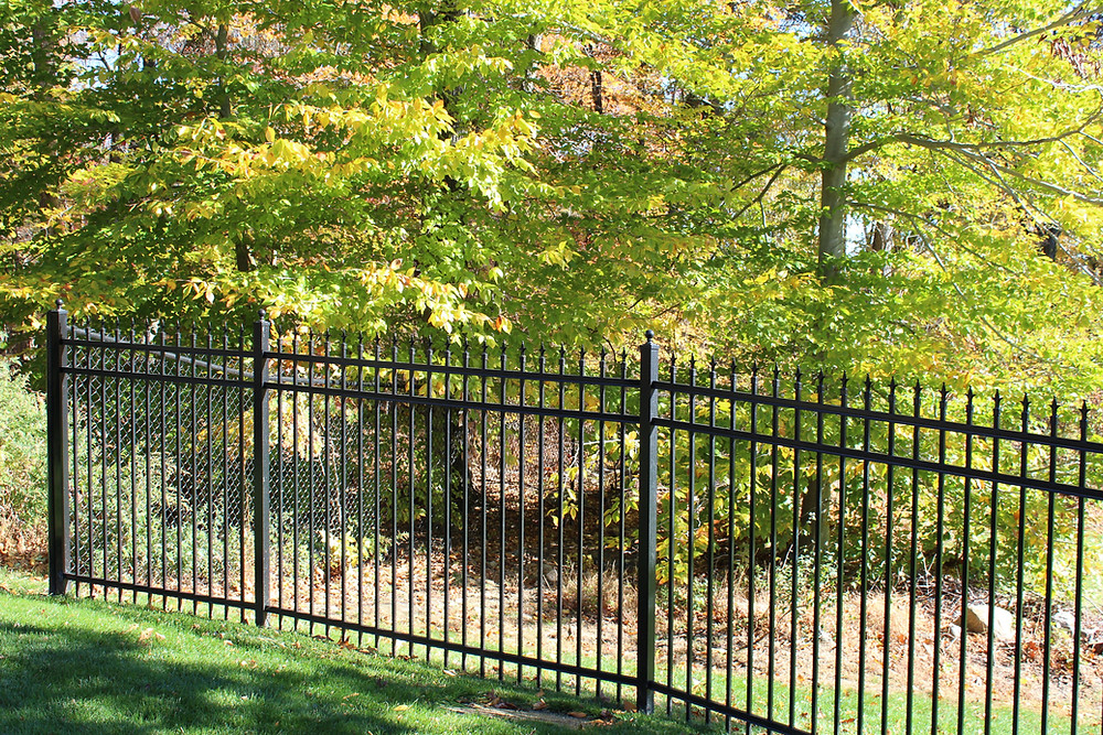 6 Tips on How to Build a Fence in Westchester County, NY