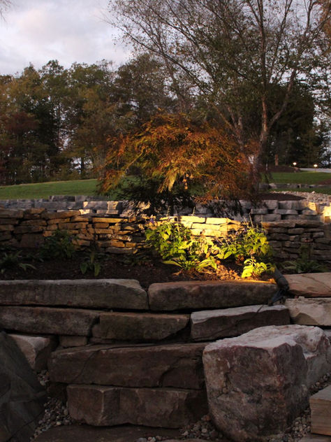 6 Ways Outdoor Lighting Can Be Incorporated in Retaining Walls in Caswell County, NC