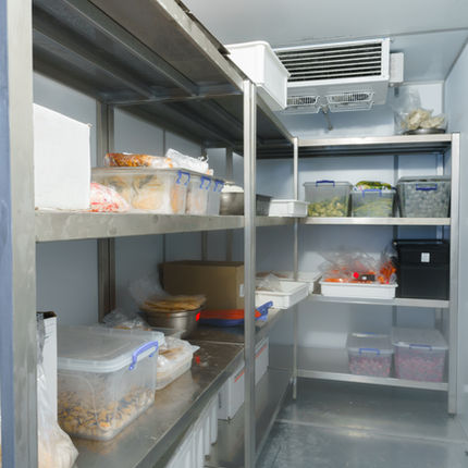 Walk in refrigerator 