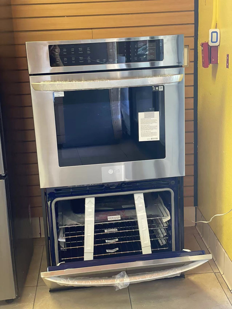 Thumbnail: 9.4 cu. ft. Double Wall Oven