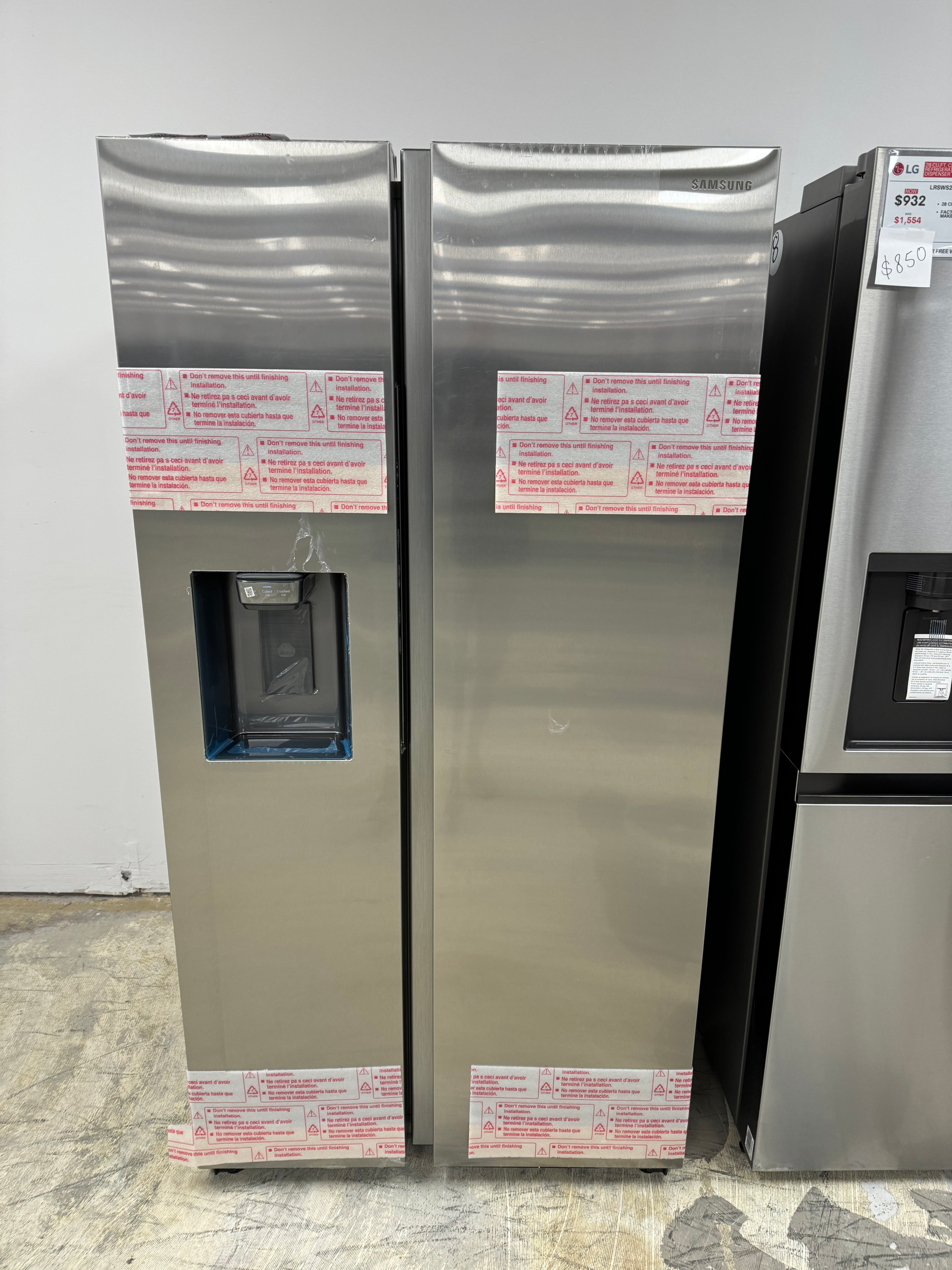 27.4 cu. ft. Large Capacity Side-by-Side Refrigerator in Stainless Steel