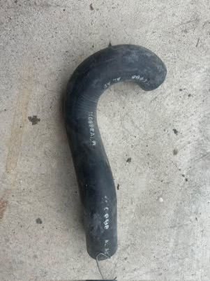 Nos F2TZ-8286-B 1992-1994 Ford Explorer, Ranger Lower Radiator Hose 4.0
