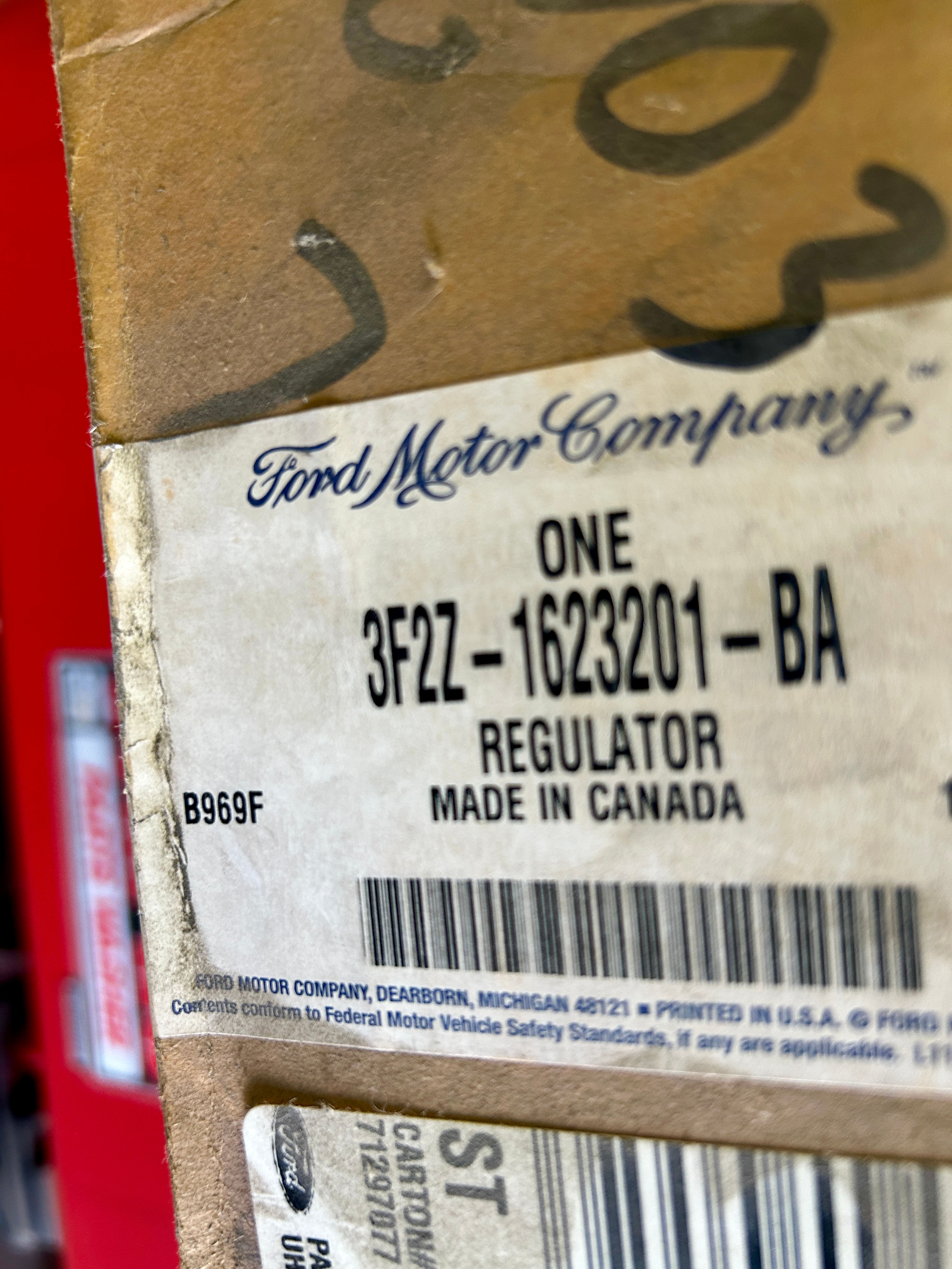 Nos 3F2Z-1623201-BA 1995-2007 Ford Freestar,Windstar,Monterey LH Regulator