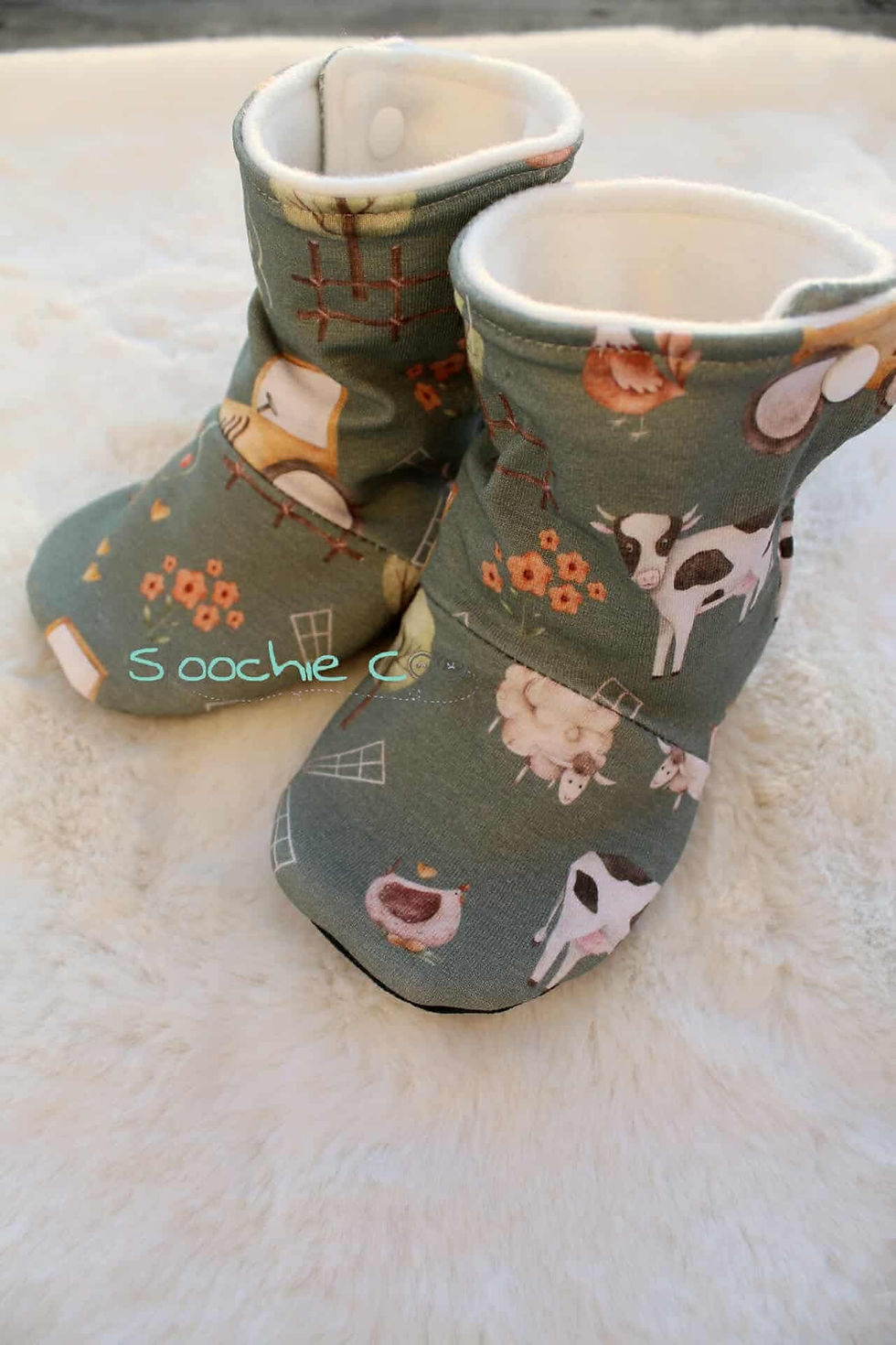 Thumbnail: 18-24m Skoochie Coo Easy On Booties / Shoes