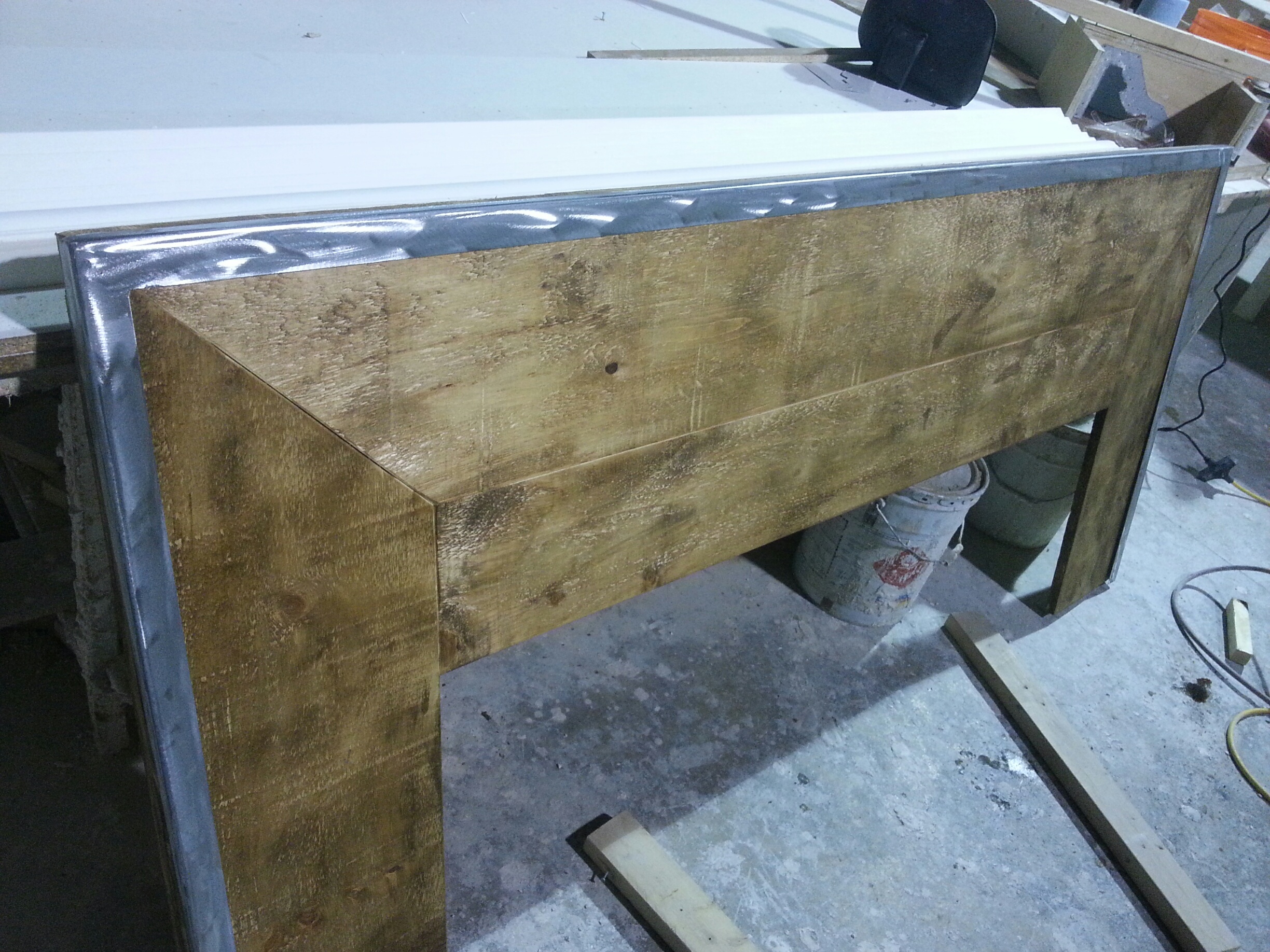Headboard metal