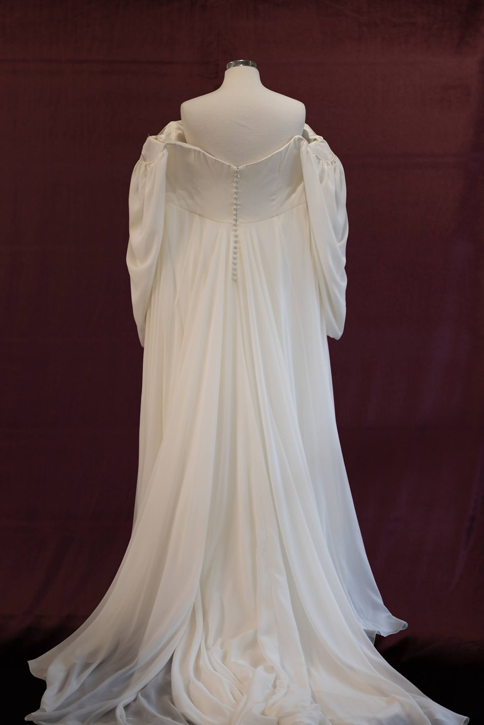 Thumbnail: S24 Louise byJenny Yoo