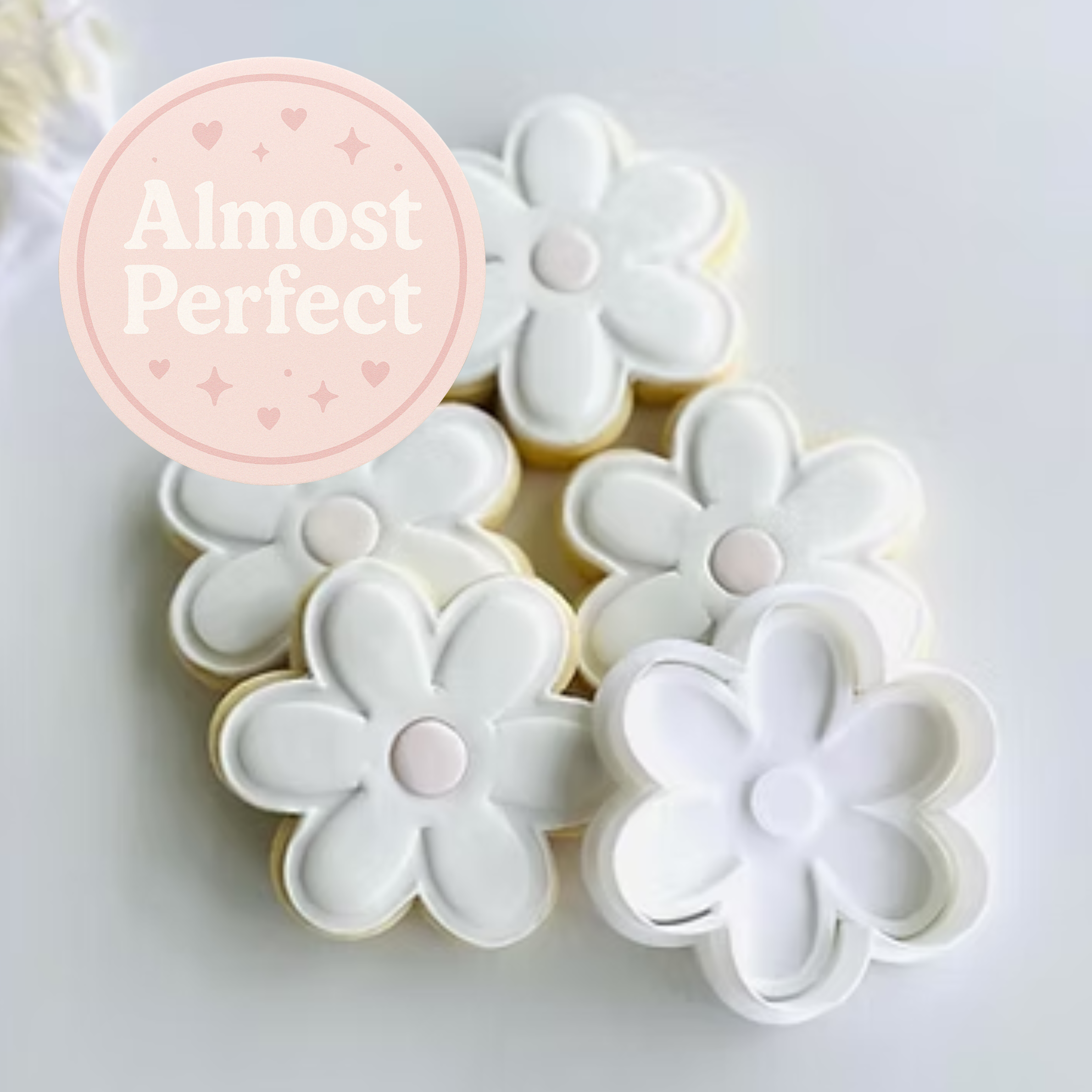 Almost Perfect - Daisy - Fondant Stamp and Cookie