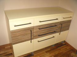 Jedálenská komoda