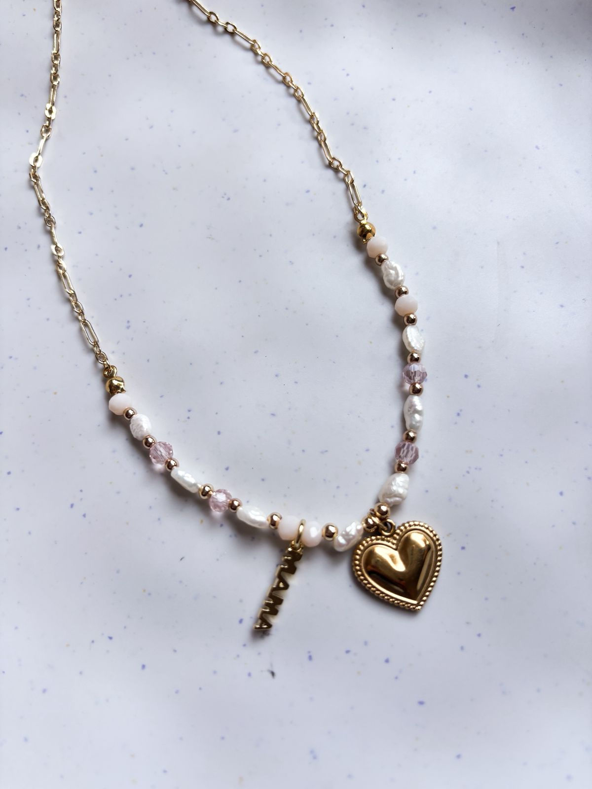 Collar Mora