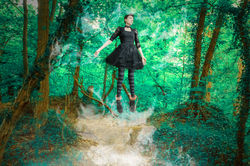 Model : Mariam Slimani