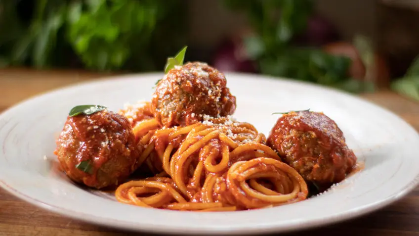 Spaghetti with meatballs