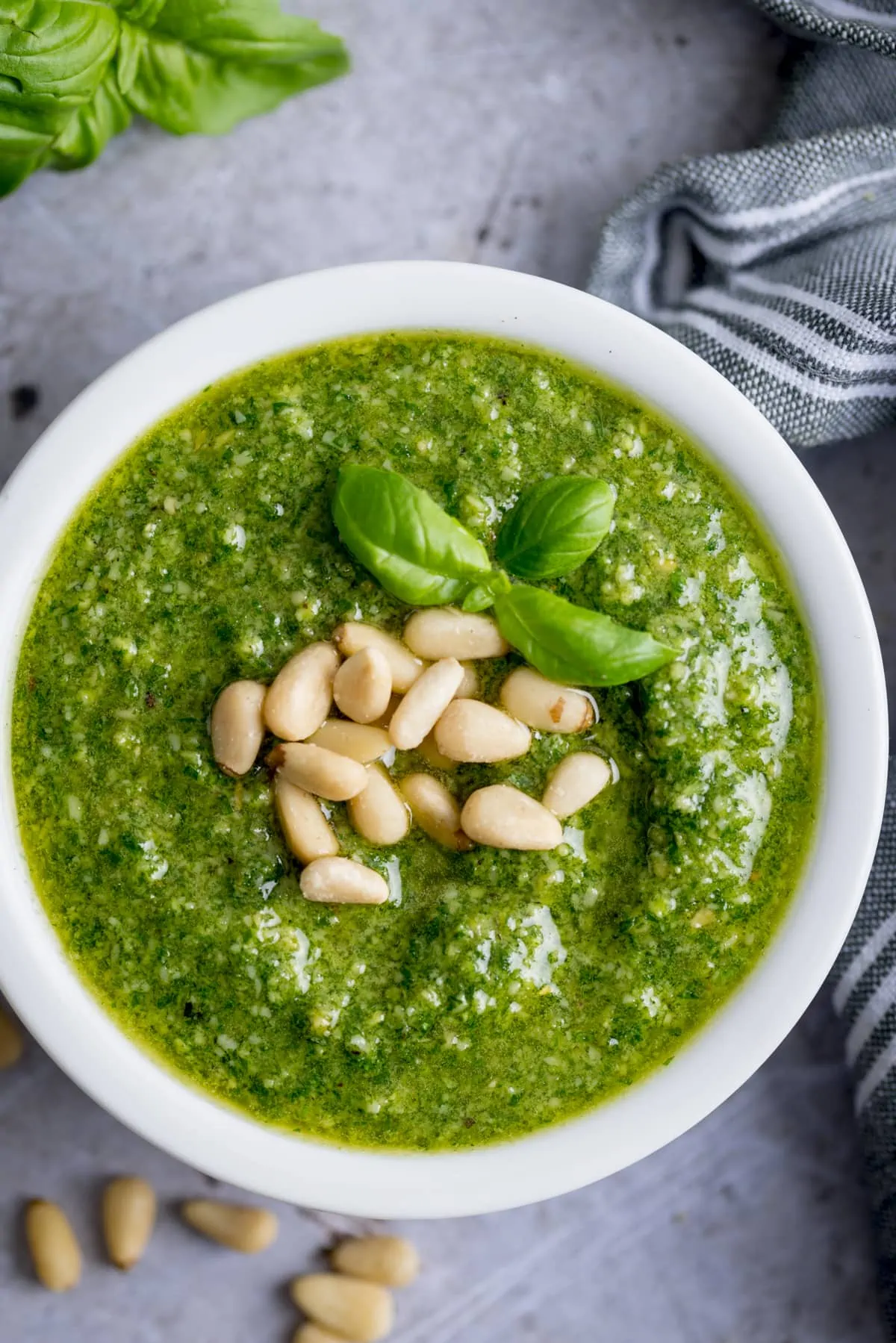 An image of home-made pesto sauce