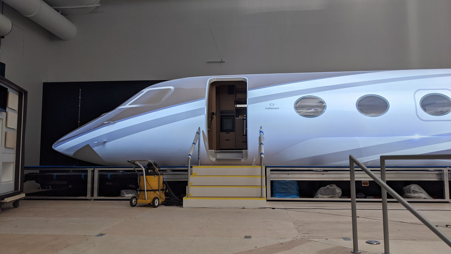 Gulfstream G400 Showroom