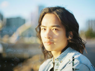 Melbourne based singer-songwriter Kevin Riady will release New Single