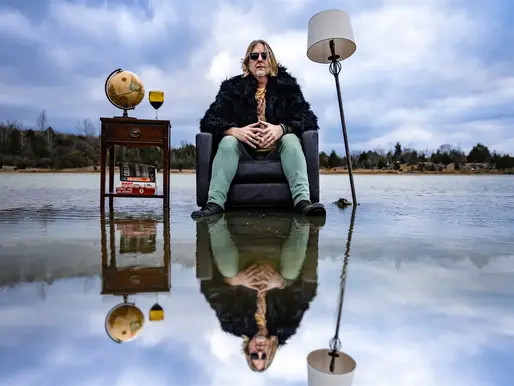 Skytinual Unveils 'Changing Light'—An Introspective Alt-Pop Gem Born from Life's Fragility