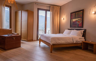 karpenisi-forest-suites-red-juior-suite-