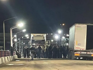 Հայ վարորդները փակել են Իրանի հետ երթևեկությունը «Ագարակ» անցակետում