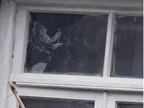 «Моя мама спала под окном, дети тоже были в комнате». Хозяин дома, поврежденного азербайджанским выстрелом, о происшествии