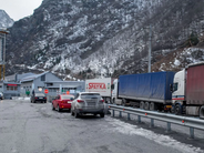 Վերին Լարսի անցակետը հատելու հերթում սպասում է 1,246 հայկական բեռնատար