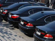 «Հրապարակ». Ծառայողական մեքենաները ոչ թե կրճատվելու են, այլ կանգնելու են գարաժներում