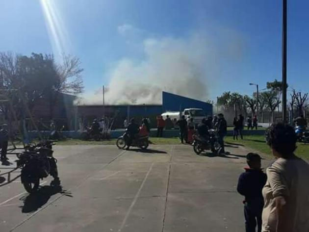EDUCACIÓN TRABAJA EN LA GESTIÓN DE FONDOS PARA LA REFACCIÓN DEL JARDIN Nº 17 INCENDIADO EN LA CLOTIL