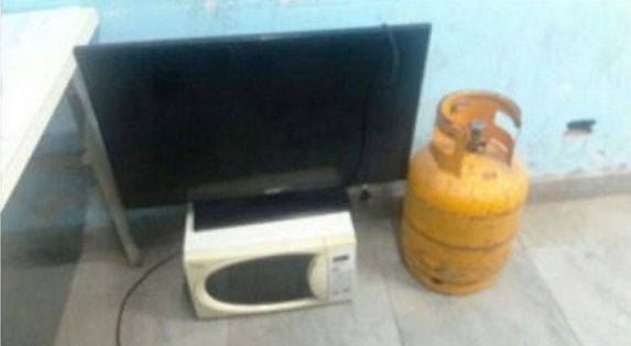 MENOR DE 15 AÑOS FUE ATRAPADO INTENTANDO VENDER OBJETOS ROBADOS