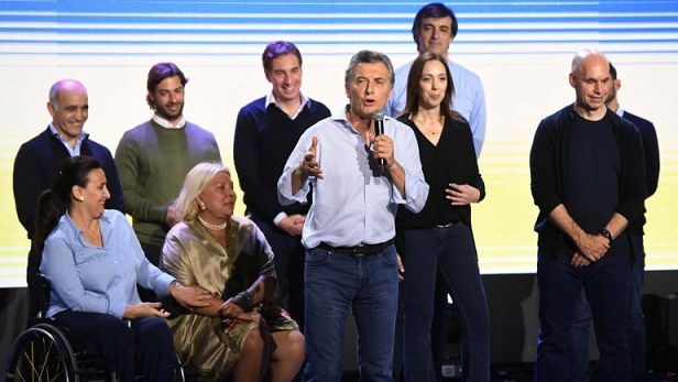El Gobierno ganó en 10 provincias y se mantiene la expectativa en Buenos Aires y Santa Fe