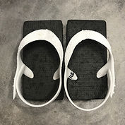 chinelo quadrado de criança preto com tira branca rv85 chinelos (3).jpeg